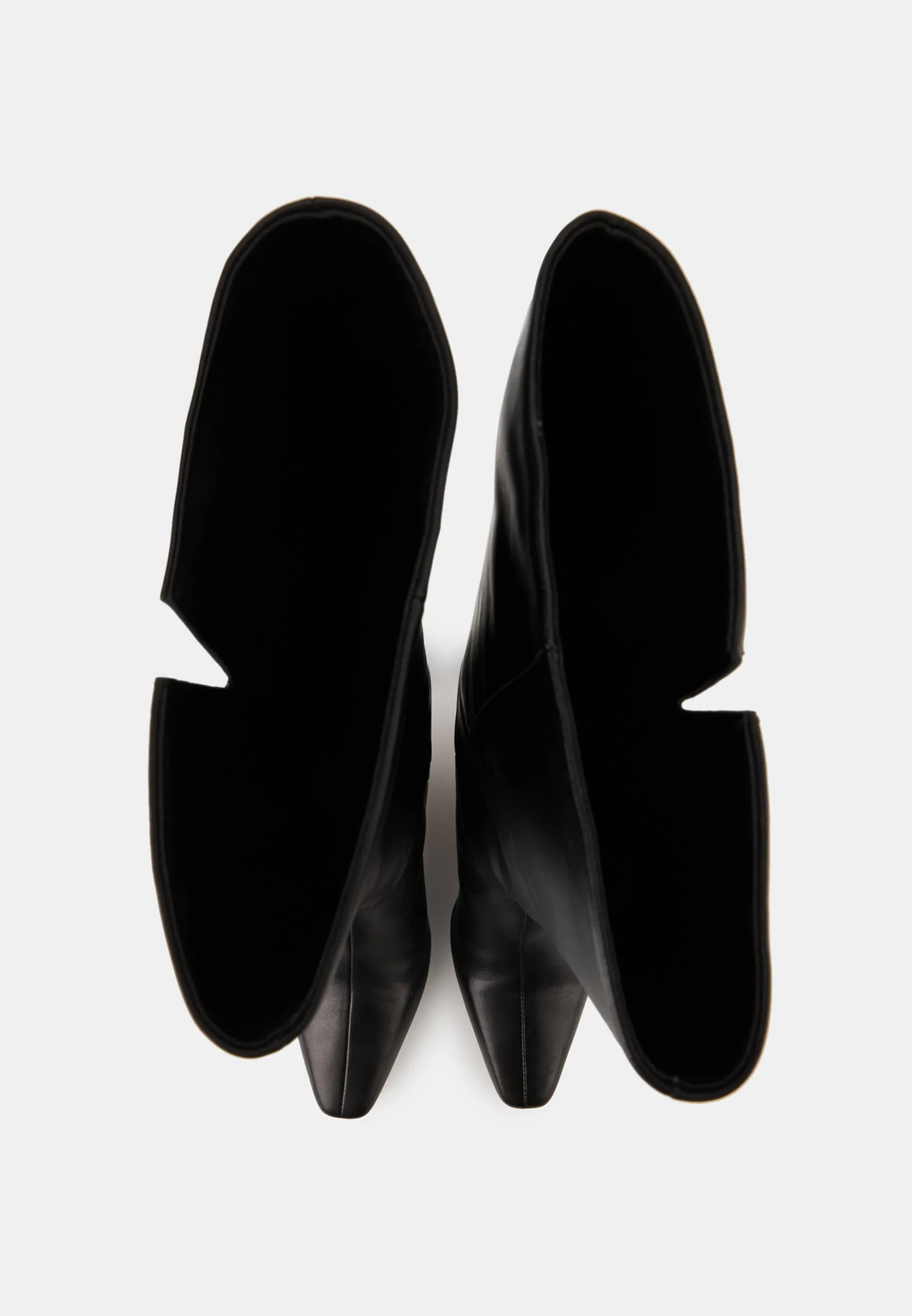 paolacuir_lisse_noir_6.webp Bons Baisers Toutes Les Chaussures | Bottes & Bottines*Paola-